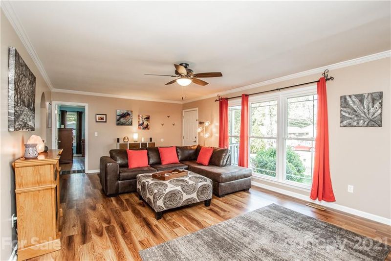 4102 Angus Dr, Gastonia, NC 28056