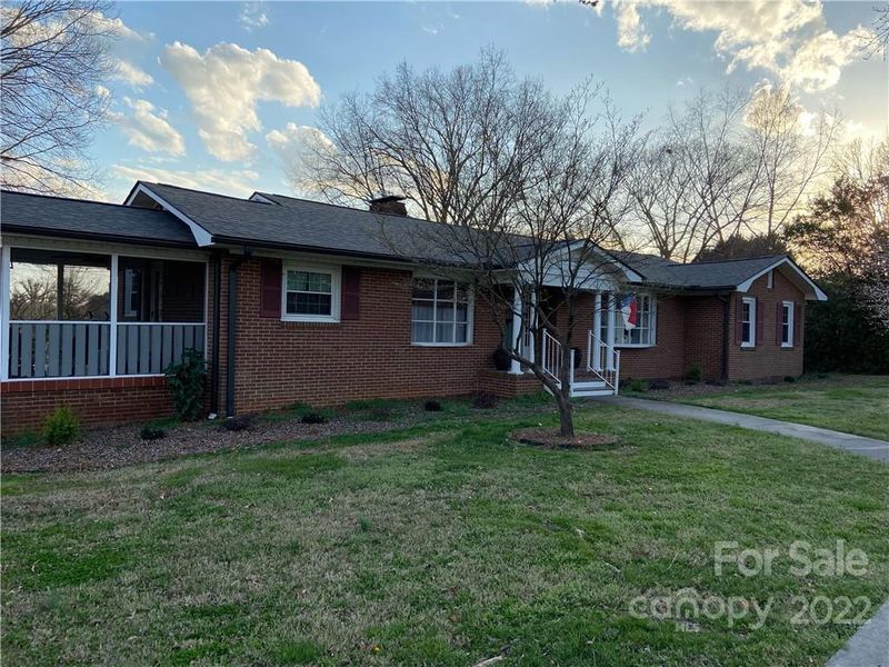 1006 Debbie St, Kannapolis, NC 28083