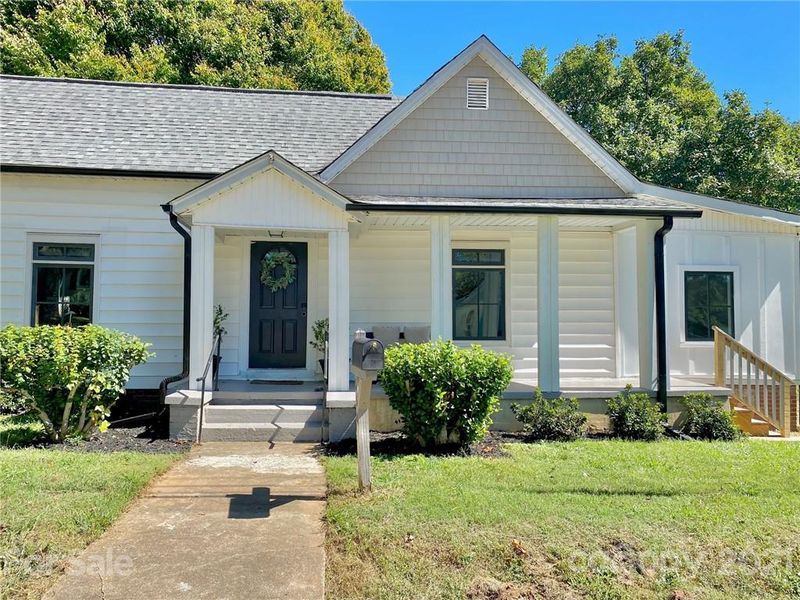 150 Elm St, Mooresville, NC 28115