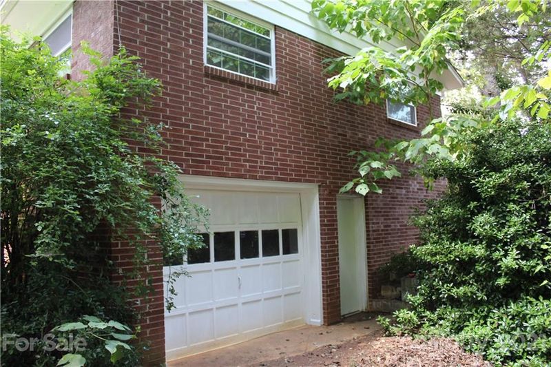 1308 23rd Ave NE, Hickory, NC 28601