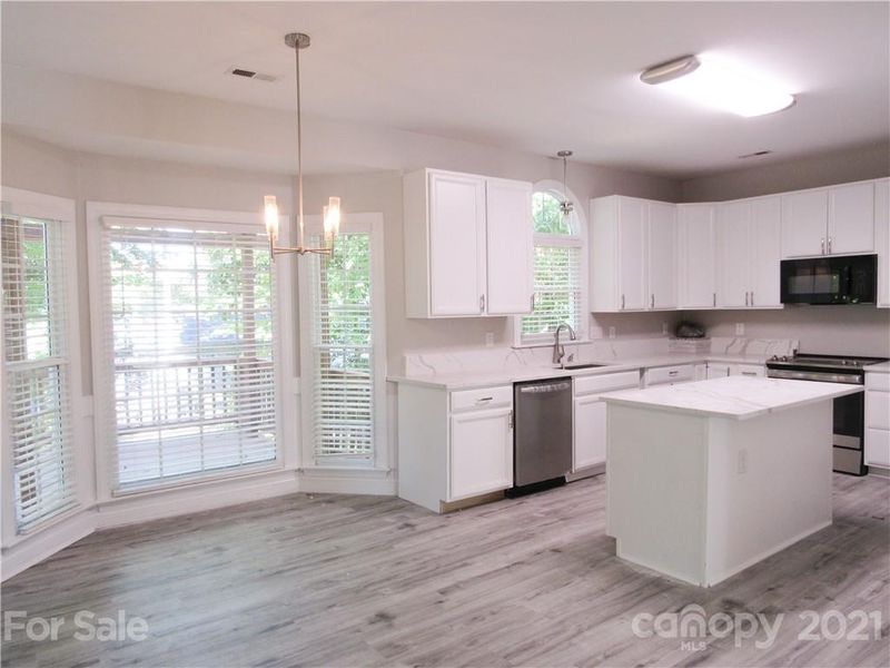 112 Comata Rd, Mooresville, NC 28117