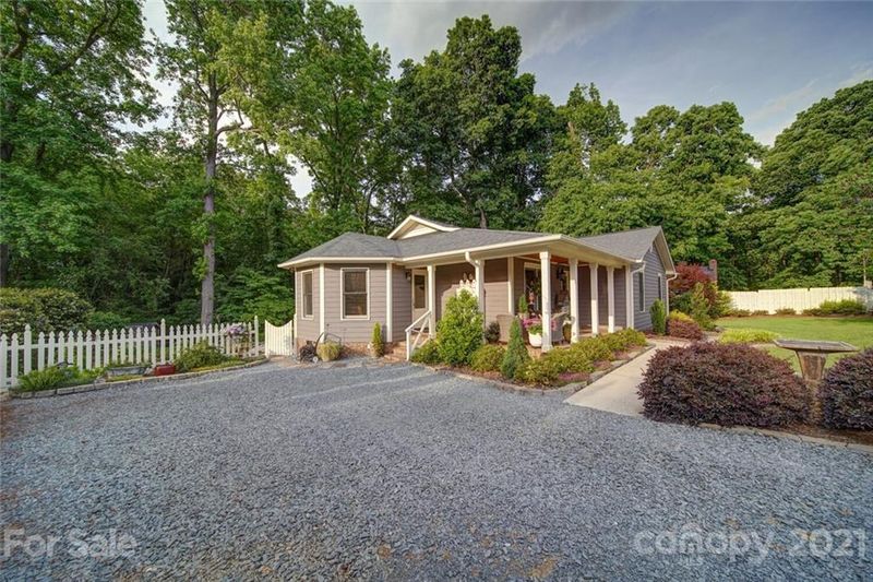 2318 Bearskin Ln, Monroe, NC 28110