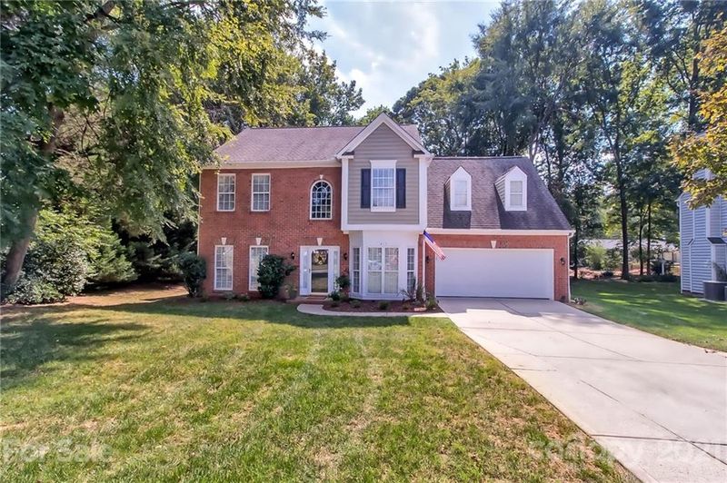 417 Gilchrest Cir, Matthews, NC 28105
