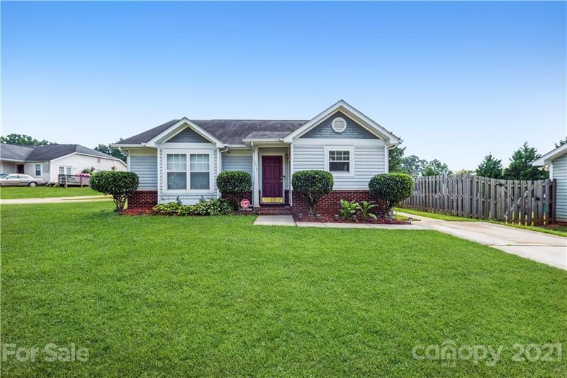 1919 Bromwich Rd, Charlotte, NC 28208