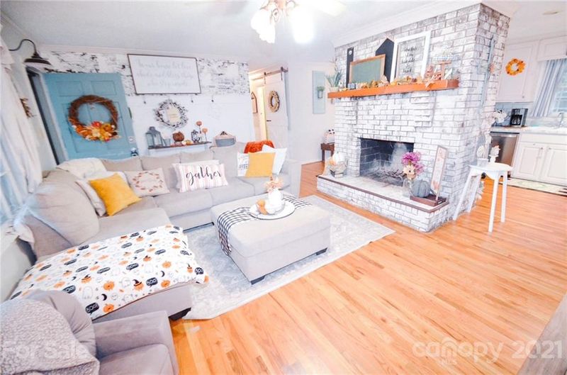 230 Golf Course Rd, Maiden, NC 28650