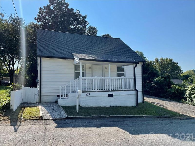 135 Elm Ave, Concord, NC 28025