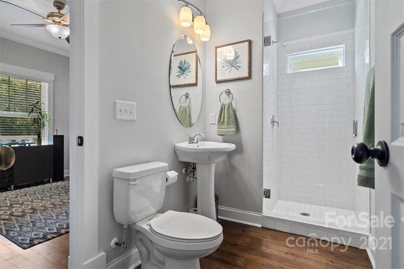 1207 Pinecrest Ave, Charlotte, NC 28205