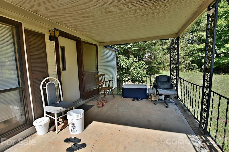 751 Archdale Dr, Concord, NC 28027