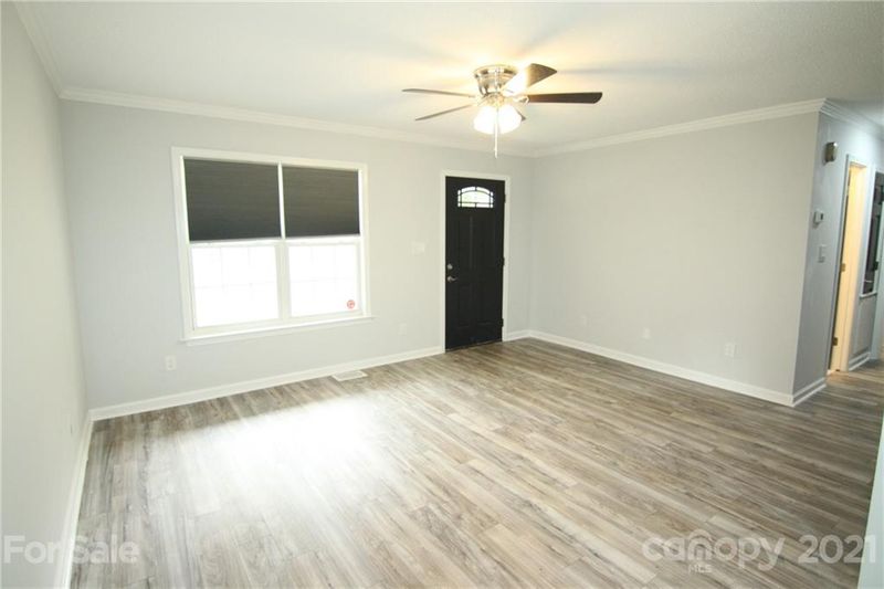 923 W Mauney Ave, Gastonia, NC 28052