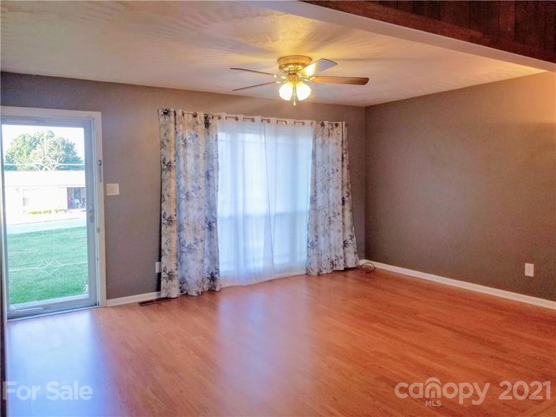 2628 32nd Ave NE, Hickory, NC 28601