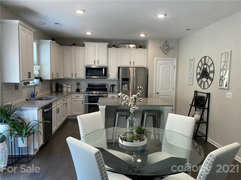 375 Pleasant View Ln, Concord, NC 28025