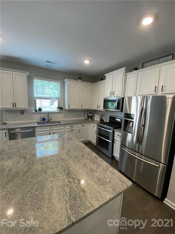 375 Pleasant View Ln, Concord, NC 28025