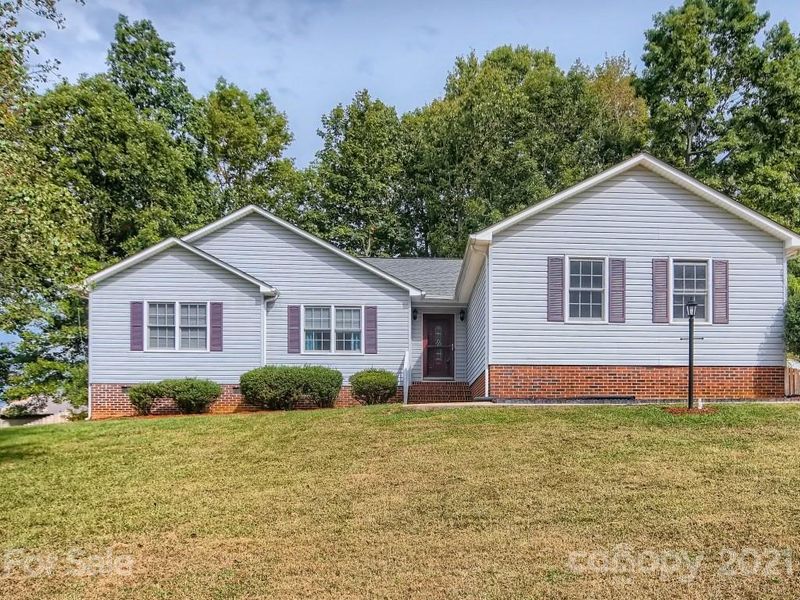113 Antelope Dr, Mount Holly, NC 28120