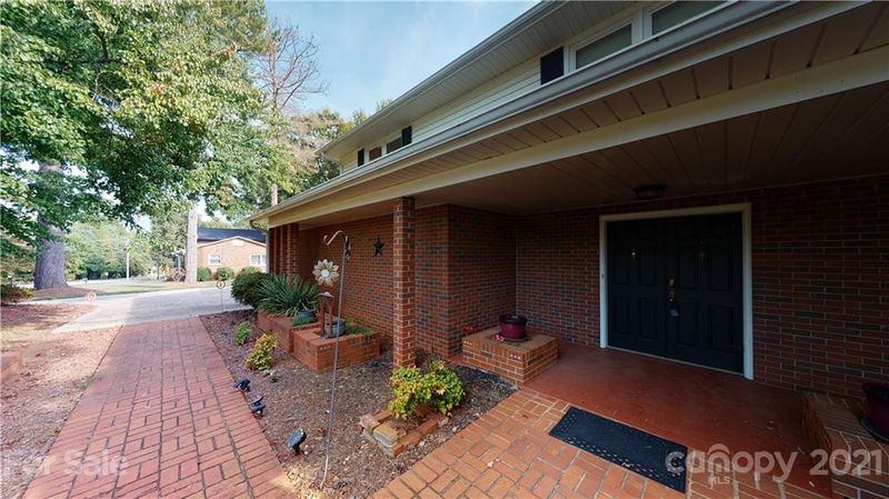 511 W Main St, Maiden, NC 28650