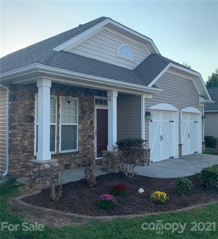 1407 Prestbury Rd, Concord, NC 28027
