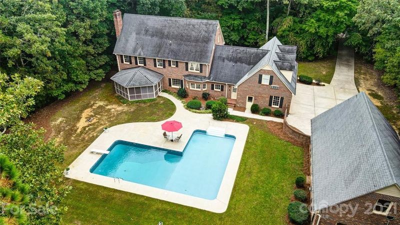 501 Devonport Dr, Matthews, NC 28104