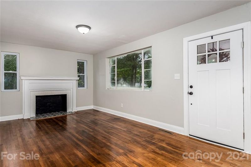 2368 12th Ave, Hickory, NC 28602
