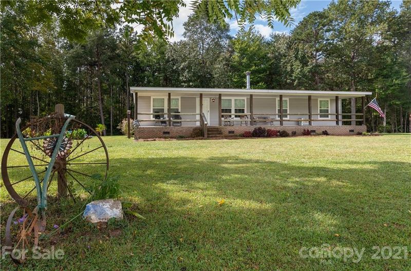 1824 Ebenezer Rd, Smyrna, SC 29743
