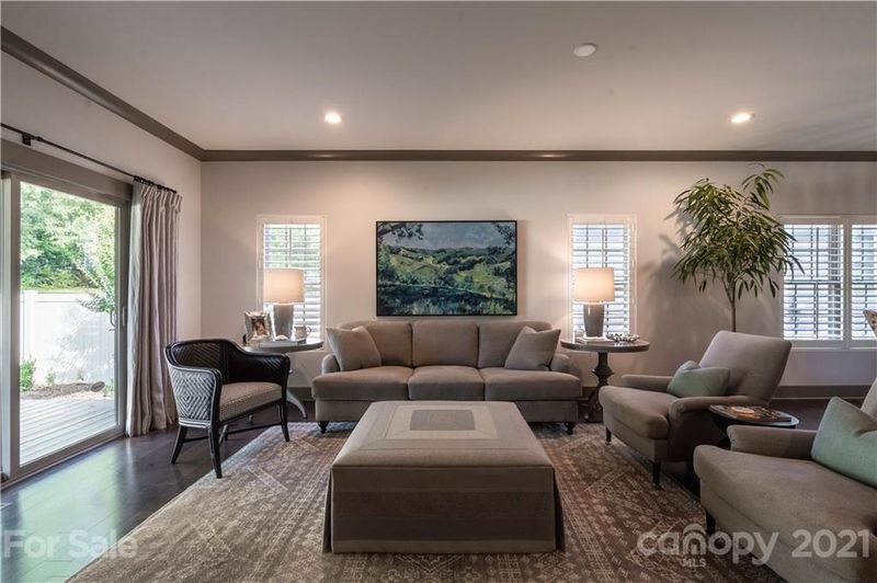 642 13th Avenue Pl NW, Hickory, NC 28601