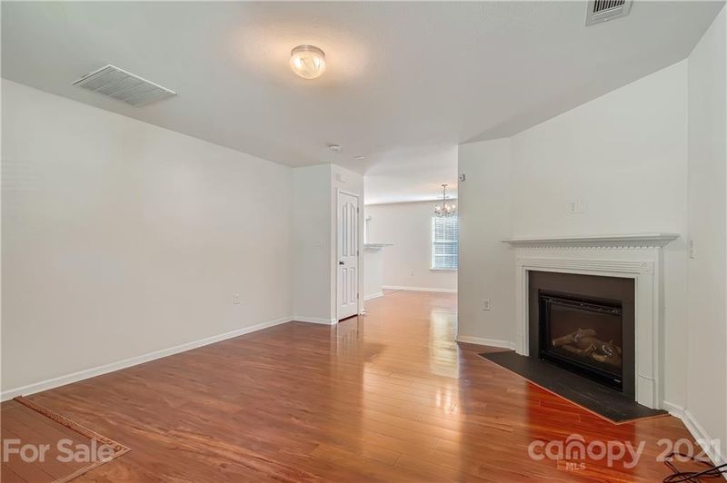 6104 Waterloo Dr, Charlotte, NC 28269