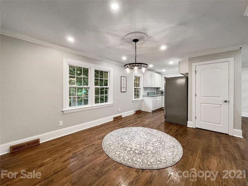 1470 Plumstead Rd, Charlotte, NC 28216