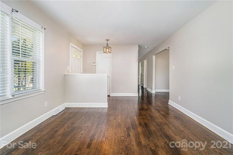 1225 Castlegate St, Gastonia, NC 28054