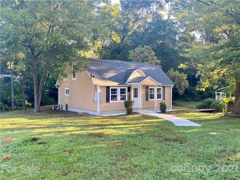 101 E Ohio Ave, Bessemer City, NC 28016