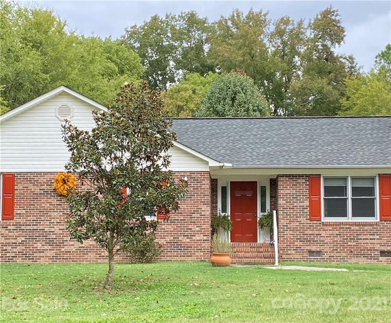 980 Coventry Rd, Kannapolis, NC 28081