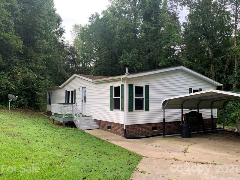 190 Big Forest Dr, Statesville, NC 28677