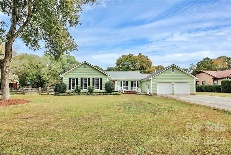 3118 Windrow Ln, Matthews, NC 28105