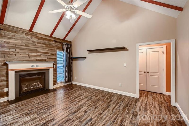 1636 Brookhaven Dr, Gastonia, NC 28056
