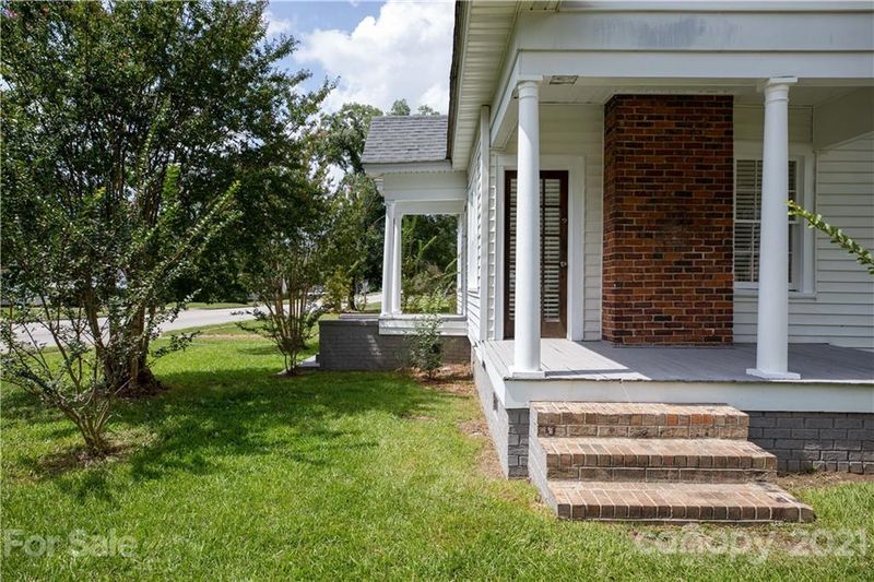 667 E Black St, Rock Hill, SC 29730