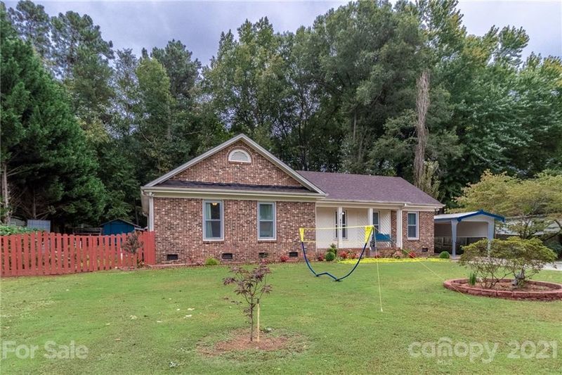8900 Touchstone Ln, Charlotte, NC 28227