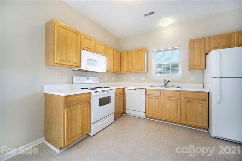 1920 Nigel Ct, Charlotte, NC 28213