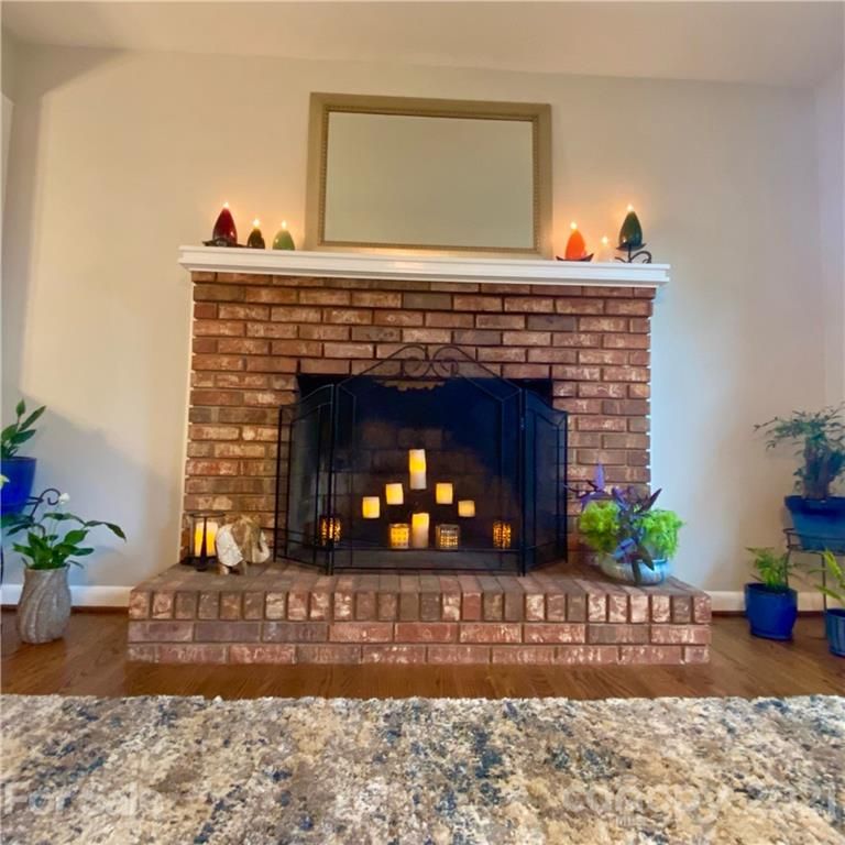 1340 5th St NE, Hickory, NC 28601