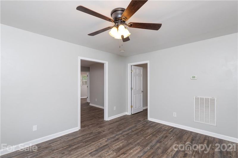 117 Barnes St, Belmont, NC 28012