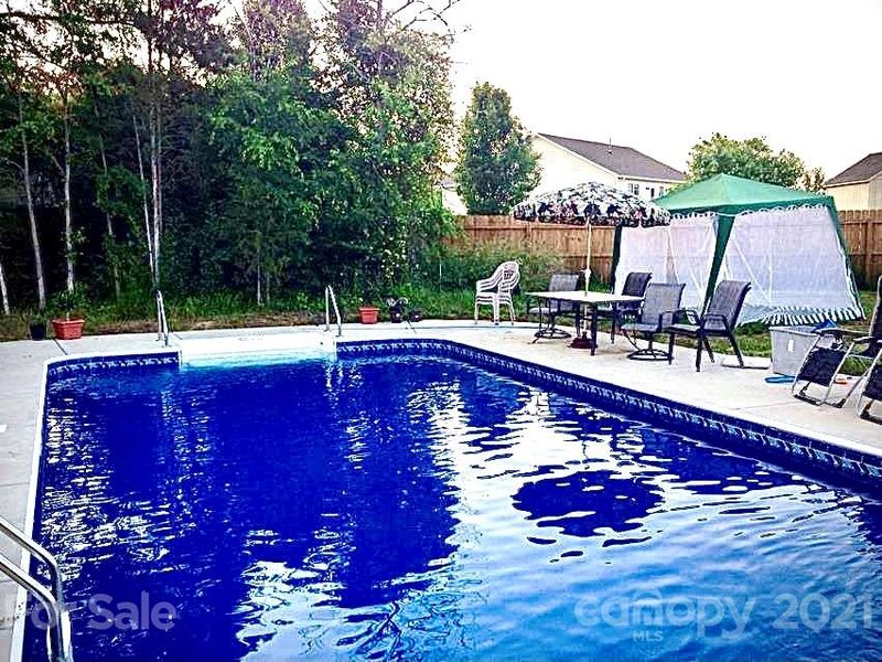 505 Meredith Ct, Concord, NC 28025