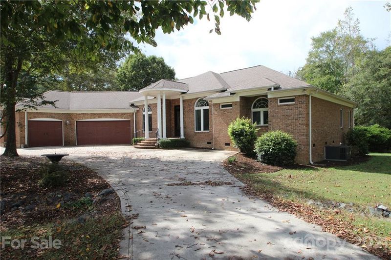 289 Farris Rd, Clover, SC 29710