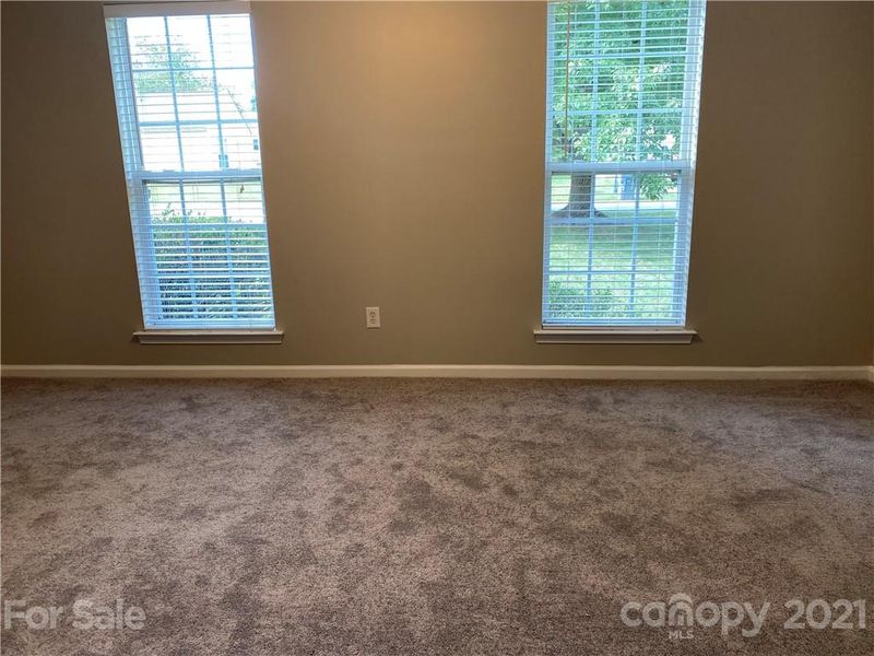 7940 Travers Run Dr, Charlotte, NC 28215