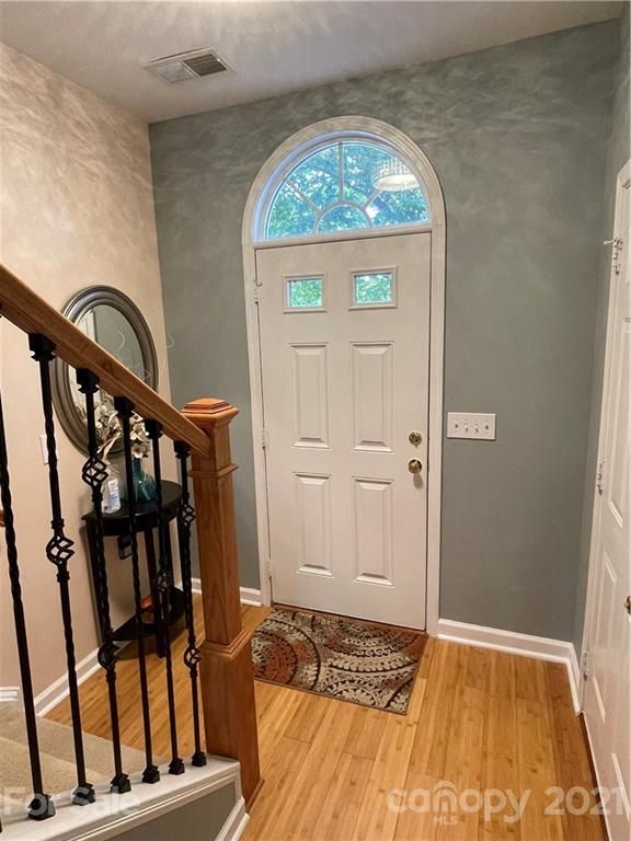 3942 Glenlea Commons Dr, Charlotte, NC 28216