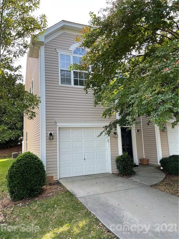 3942 Glenlea Commons Dr, Charlotte, NC 28216