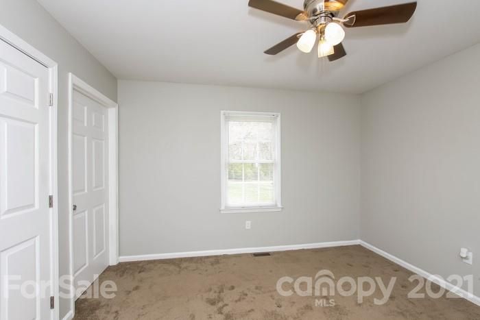 519 Herms Ave, Mount Holly, NC 28120