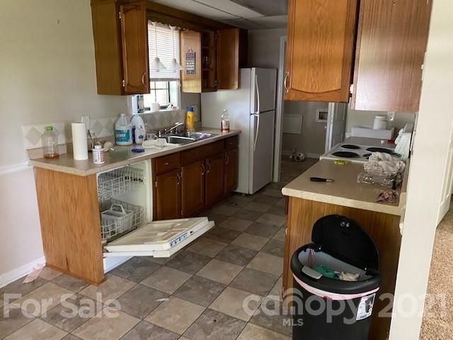 957 High Ln, Lancaster, SC 29720