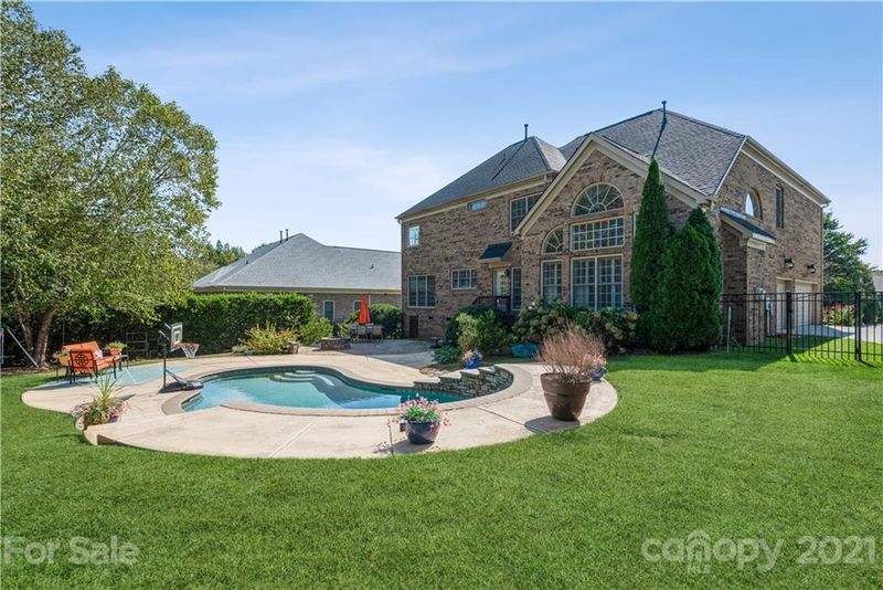 4008 Perrault Cir, Monroe, NC 28110