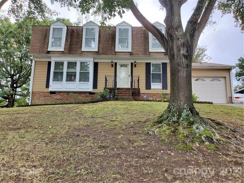 9641 Old Gate Dr, Matthews, NC 28105