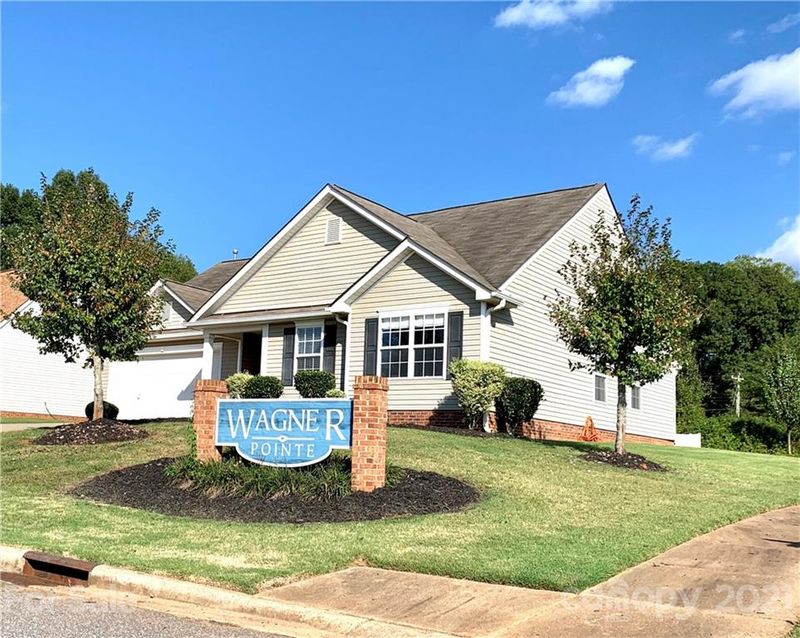 1702 Wagner Pointe Dr #39, Conover, NC 28613