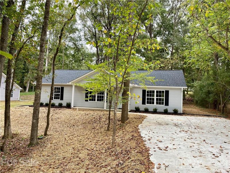 1017 Shady Ln, Lancaster, SC 29720