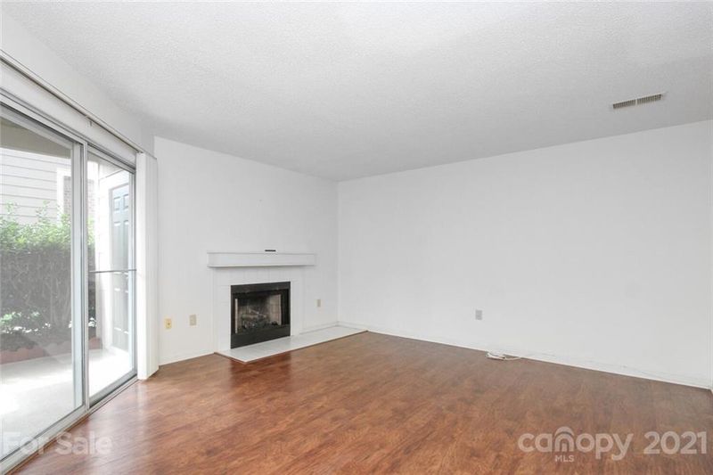 5003 Sharon Rd, Charlotte, NC 28210
