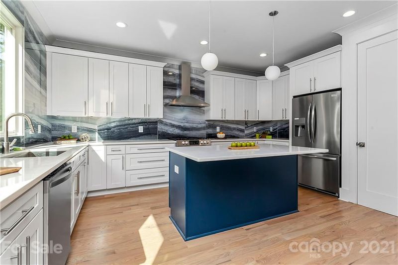 3909 Plainview Rd, Charlotte, NC 28208