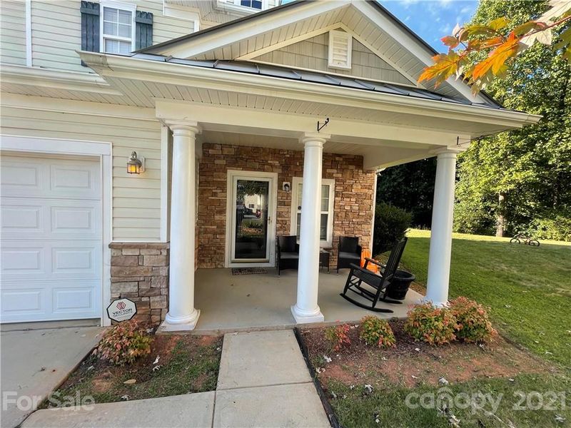 2902 Glazer Valley Ct, Charlotte, NC 28214